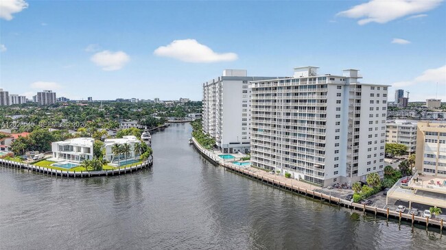 Building Photo - 121 Golden Isles Dr
