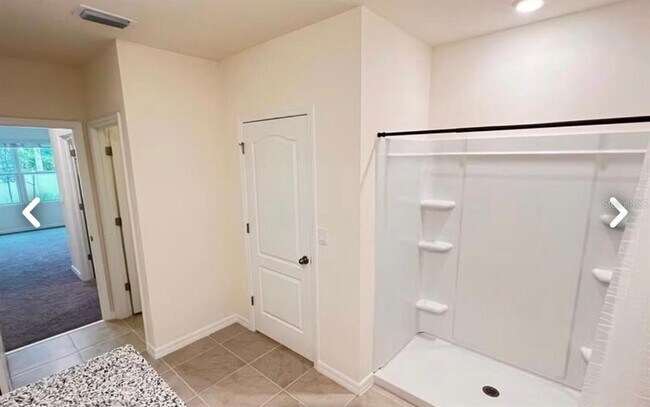 Building Photo - 2073 Doe Run Dr