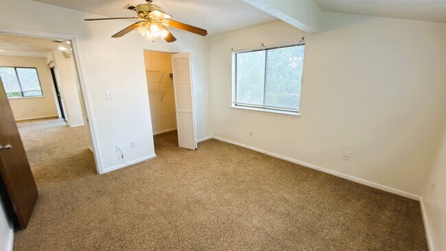 Building Photo - 1315 Airport Dr