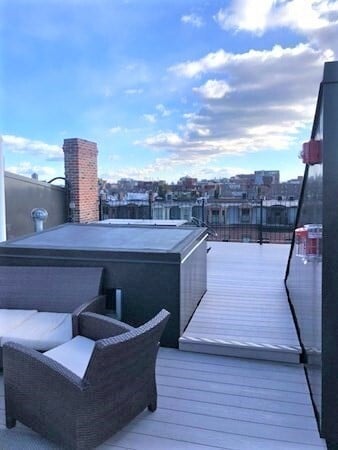 Building Photo - 529 Columbus Ave