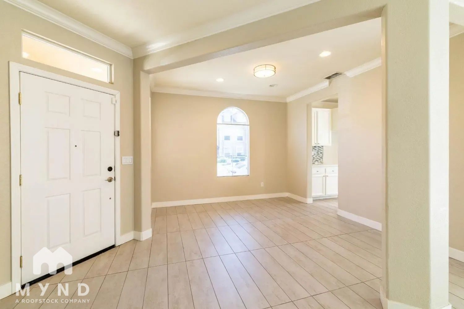Building Photo - 5325 Dunlay Dr