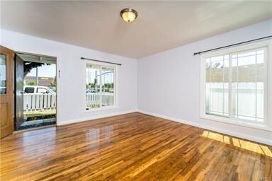 Building Photo - 3 Bed, 2 Bath Home in Redondo Beach