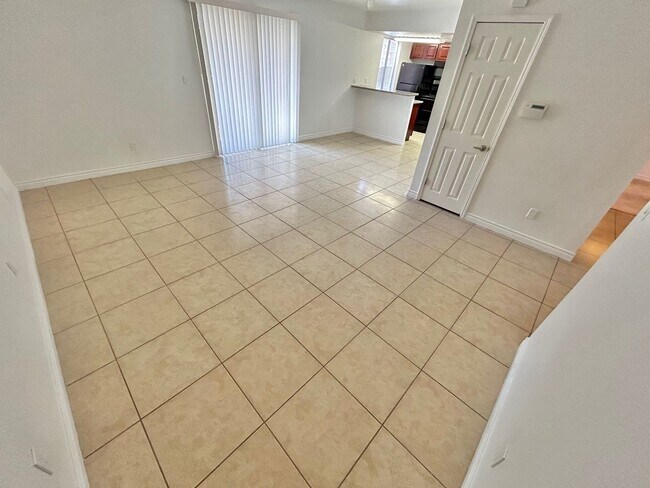 Building Photo - 4965 Indian River Dr