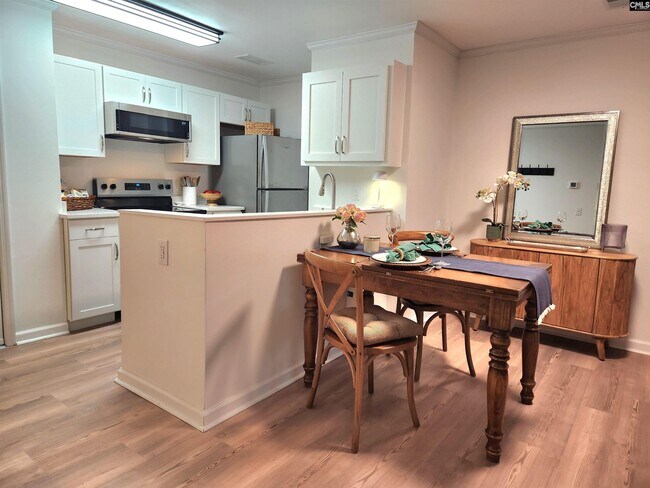 Building Photo - 900 Taylor St