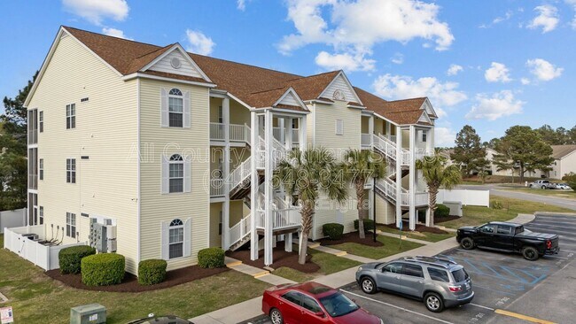 Building Photo - 119 Fountain Pointe Ln