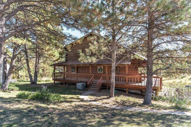 Building Photo - 6200 Pine Hollow Dr