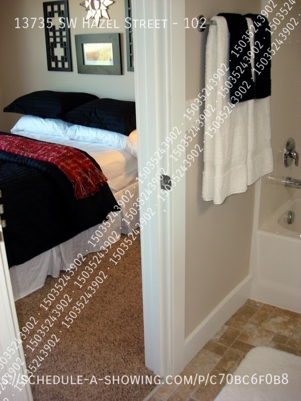 Building Photo - 13735 SW Hazel St