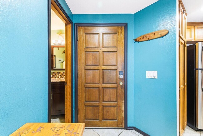 Building Photo - 731 Seacoast Dr