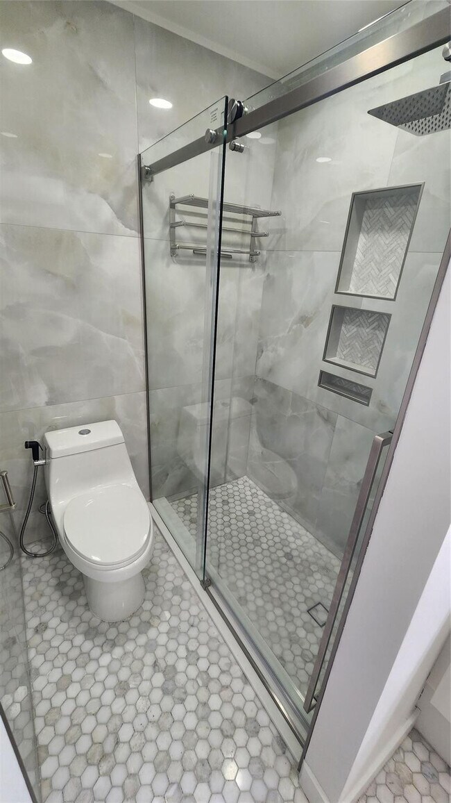 Building Photo - 2111 NW 12th St