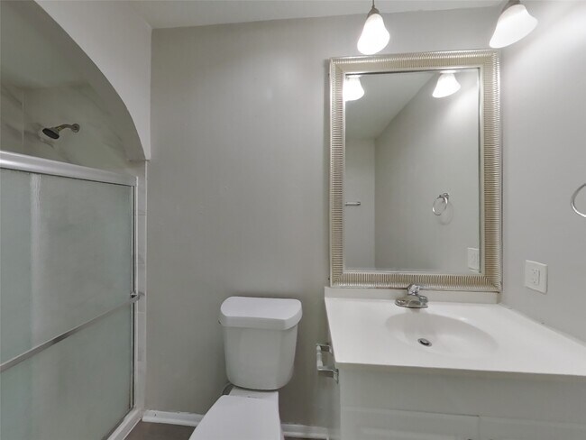 Building Photo - 5655 Hardwood Forest Dr