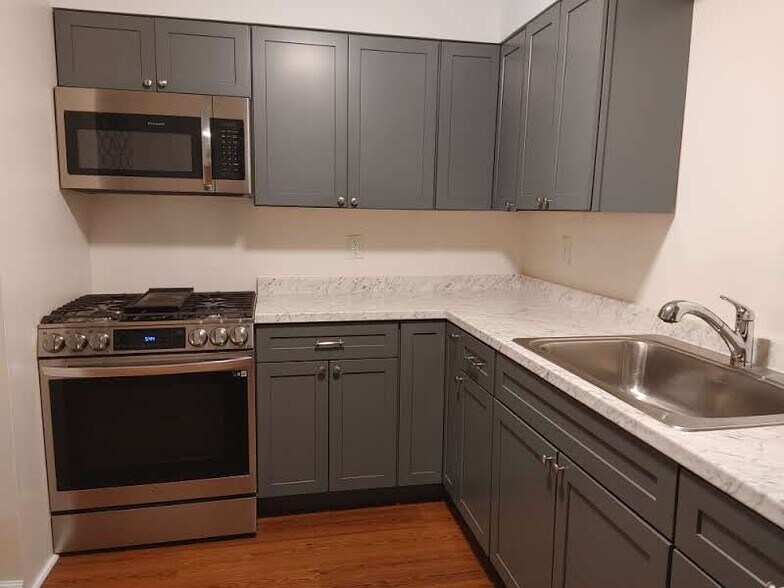 Building Photo - 708 Wilderness Rd