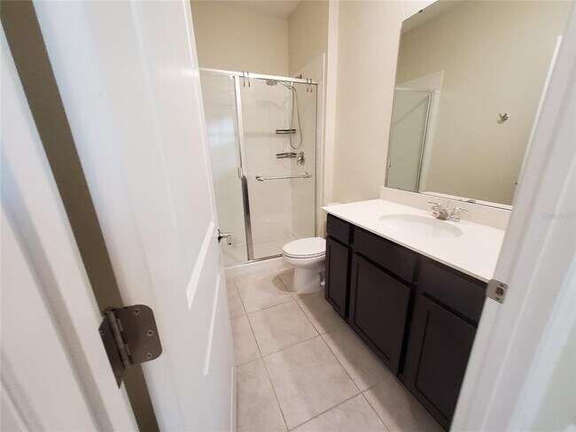 Building Photo - 725 Simone Ct