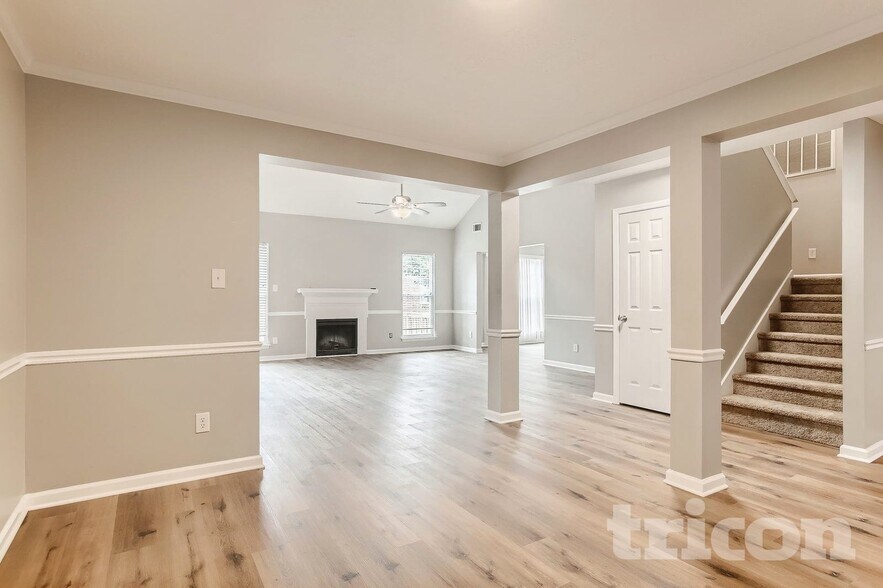 Building Photo - 7617 Pleasantville Way