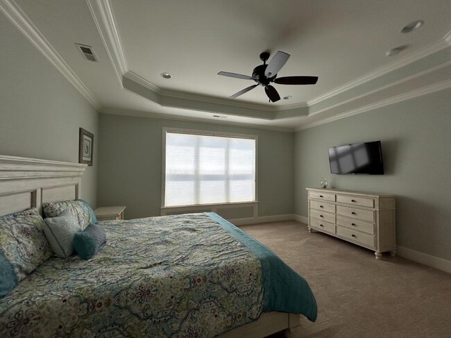 Building Photo - 2345 Azalea Pointe NE