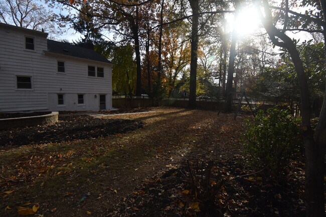 Building Photo - Shelby Lane