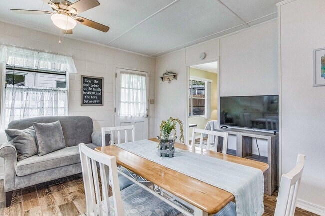 Building Photo - 214 Payne Rd