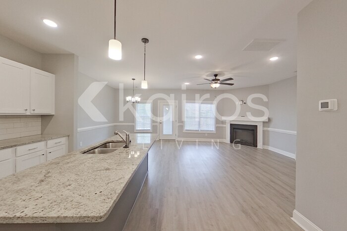 Building Photo - 3713 Oak Leaf Wy