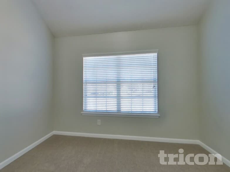 Building Photo - 2525 Sonoma Valley