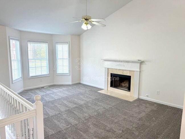 Building Photo - 49 Anna Way