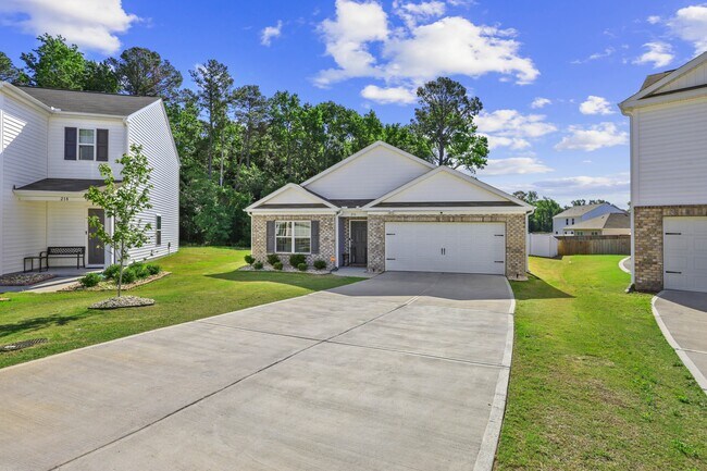 Building Photo - 216 Grove Ln