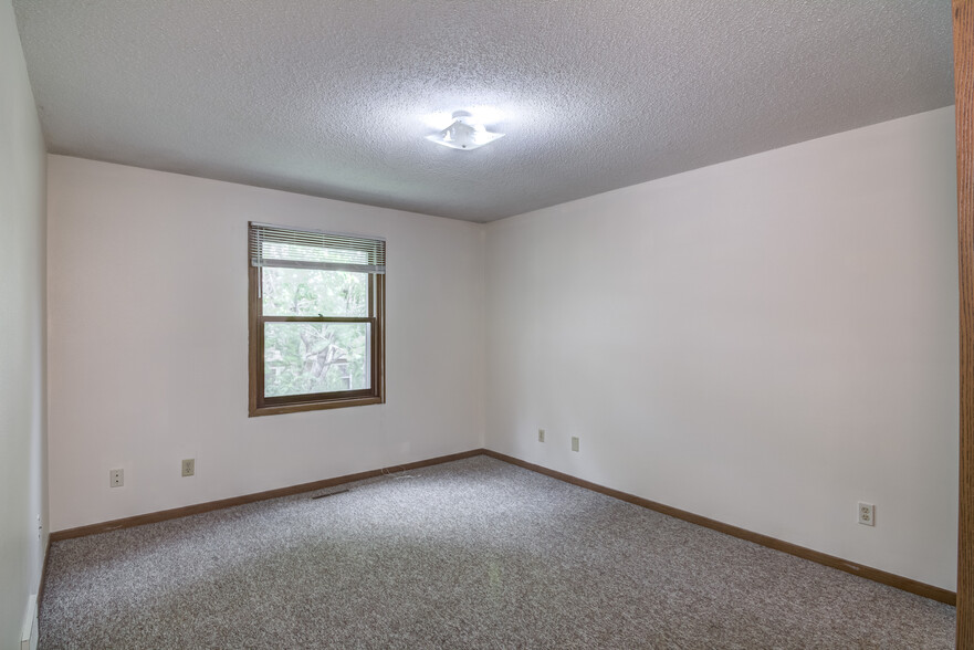 Building Photo - 4528 Speros Ln