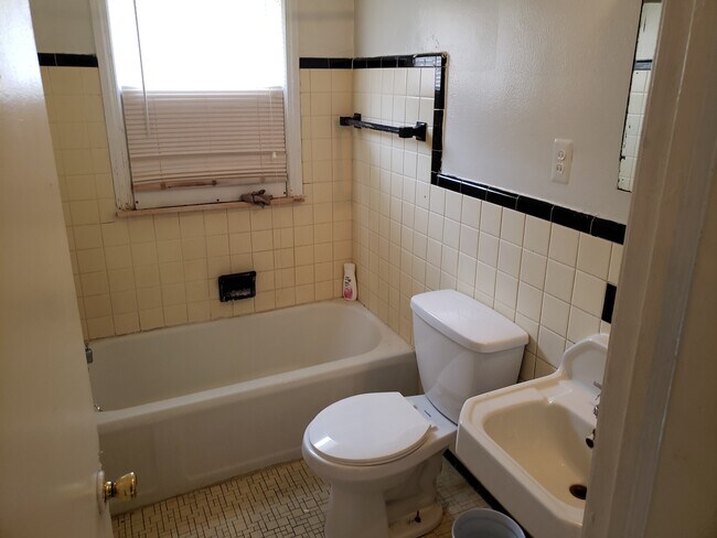 Building Photo - 383 Merton Rd