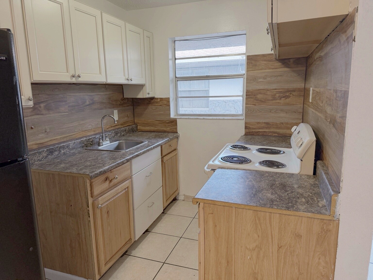 Building Photo - 6151 Eaton St