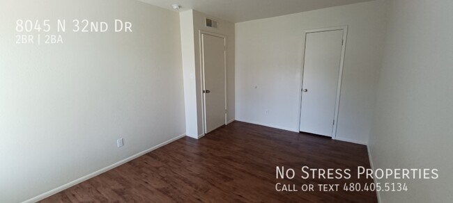 Building Photo - 2 Bed Town Home at 35th Ave and Northern!