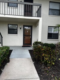 Building Photo - 9301 Central Park Dr