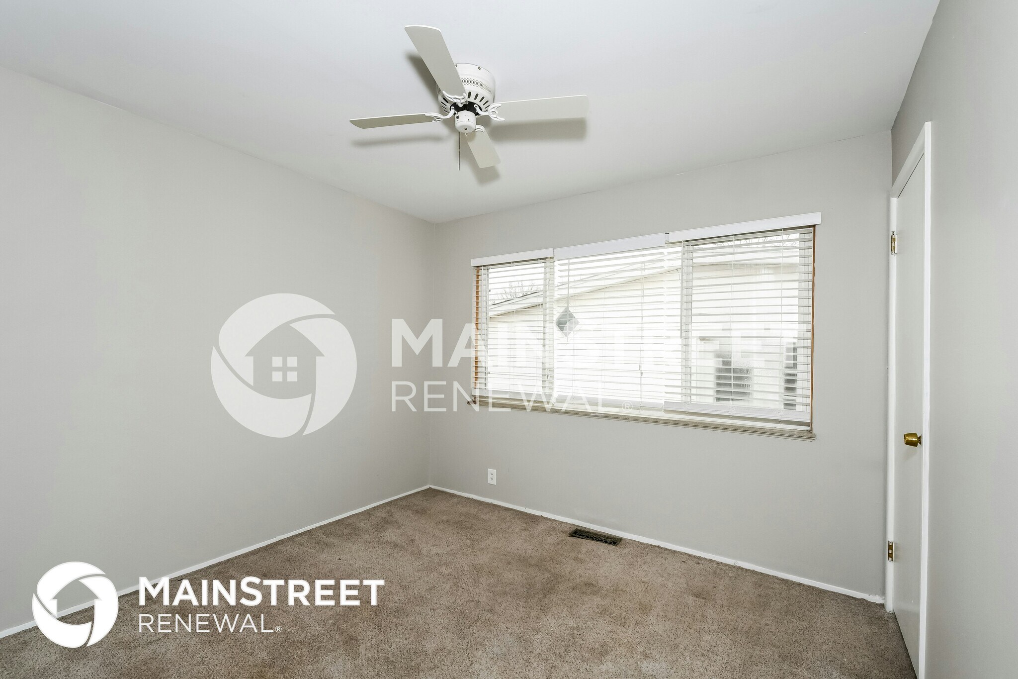 Building Photo - 3665 Hambletonian Dr