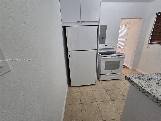 Building Photo - 14901 NW 9th Ct