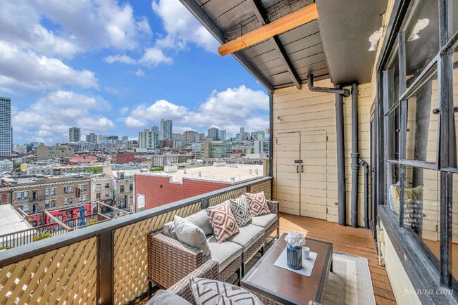 Building Photo - 17 Fresno St