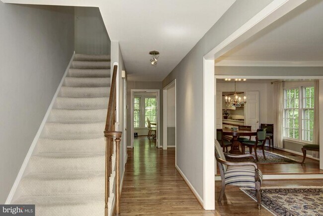 Building Photo - 13 Avalon Ct