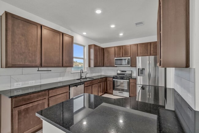 Building Photo - 6131 Morning Fern Ln