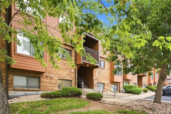 Building Photo - 433 Wright St