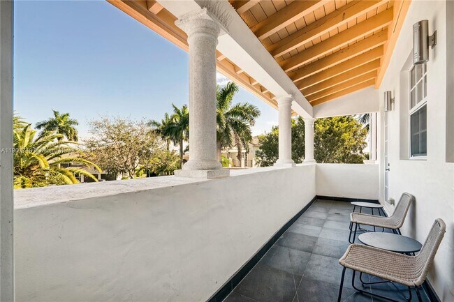 Building Photo - 12008 NW 69th Ct