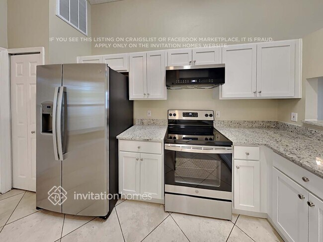 Building Photo - 16015 Buxley Ct