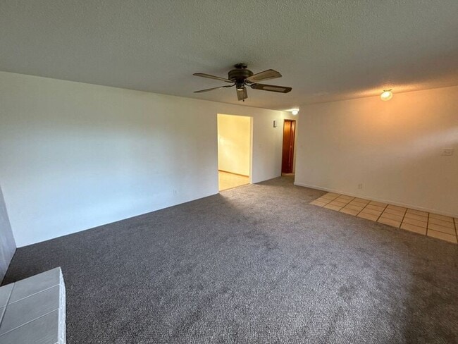 Building Photo - 1650 NW Highland Dr