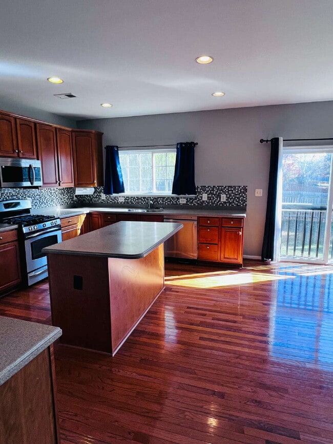 Building Photo - Move-in Special: HALF OFF off of the first month's rent! Stunning 4-5 Bedroom Home for Rent in En...