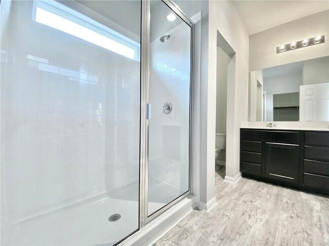 Building Photo - 2036 Port Ellen Dr