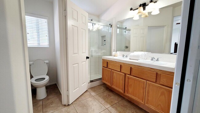 Building Photo - 78735 Rockberry Ct