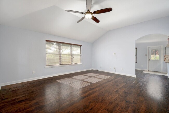 Building Photo - 14311 Kincheloe St