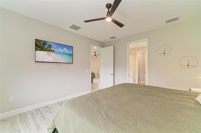Building Photo - 1079 Waterline Ct