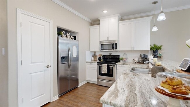 Building Photo - 2137 Big River St