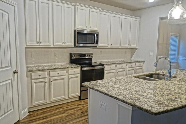 Building Photo - 4216 Textile Ln