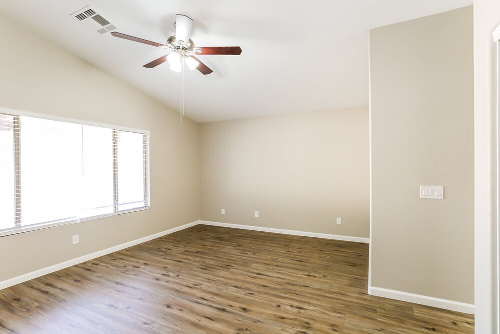 Building Photo - 2832 N 90th Ave