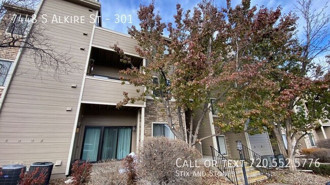 Building Photo - **Cozy Condo Available NOW** Minutes to Re...