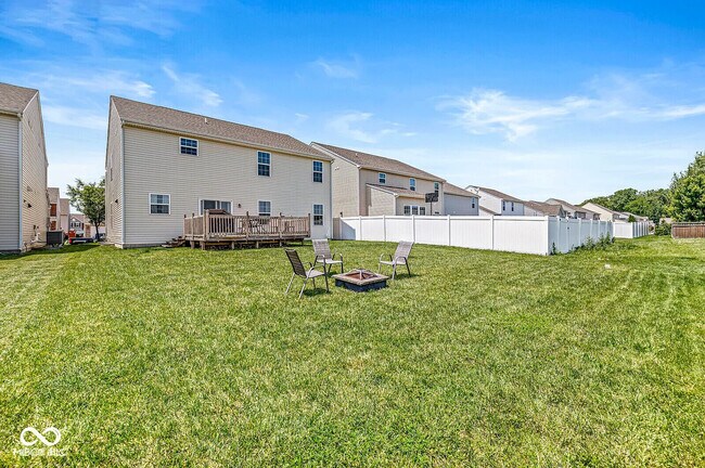 Building Photo - 733 Reunion Ln