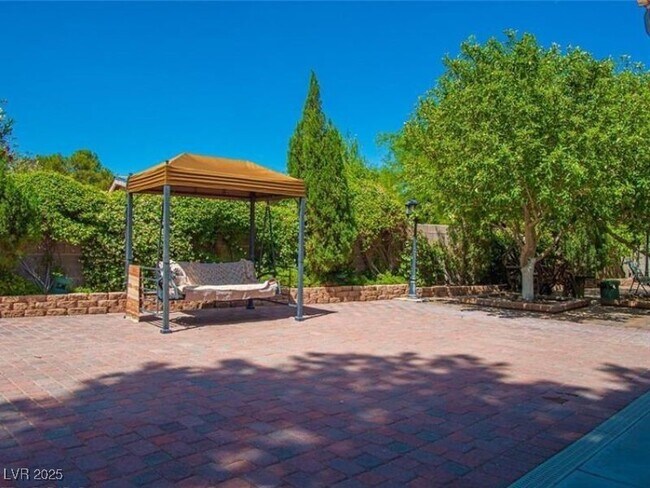 Building Photo - 5033 Saluda Cir