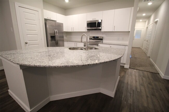 Building Photo - 25504 Starling Ln